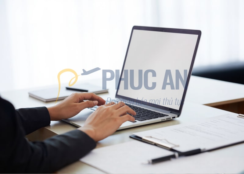Trước khi xin visa doanh nghiệp, cả người nước ngoài và doanh nghiệp bảo lãnh cần đáp ứng đầy đủ các điều kiện theo quy định.